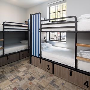 Habitación para Mujeres Compartida